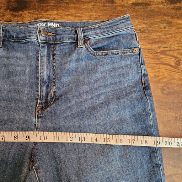Lands End Jeans Women 12 Straight Crop Medium Dark Wash Soft Stretch Comfort - Picture 8 of 12